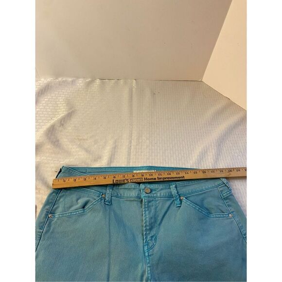Levi’s 545 turquoise denim capri shorts size 14 - Picture 4 of 5